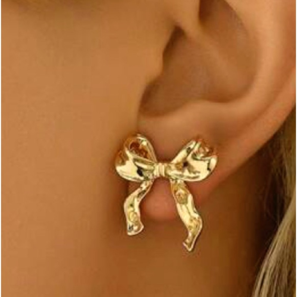 GOLD BOW EARRINGS! New!